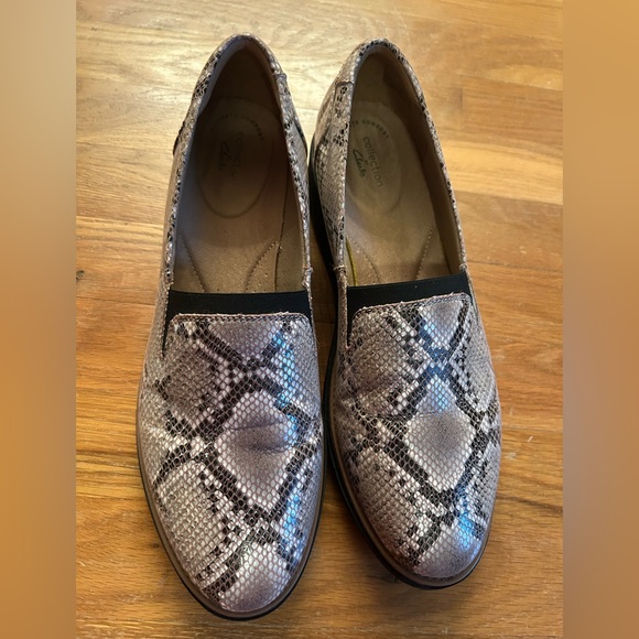 Clarks Ultimate Comfort, snakeskin, size 11 - Picture 1 of 3